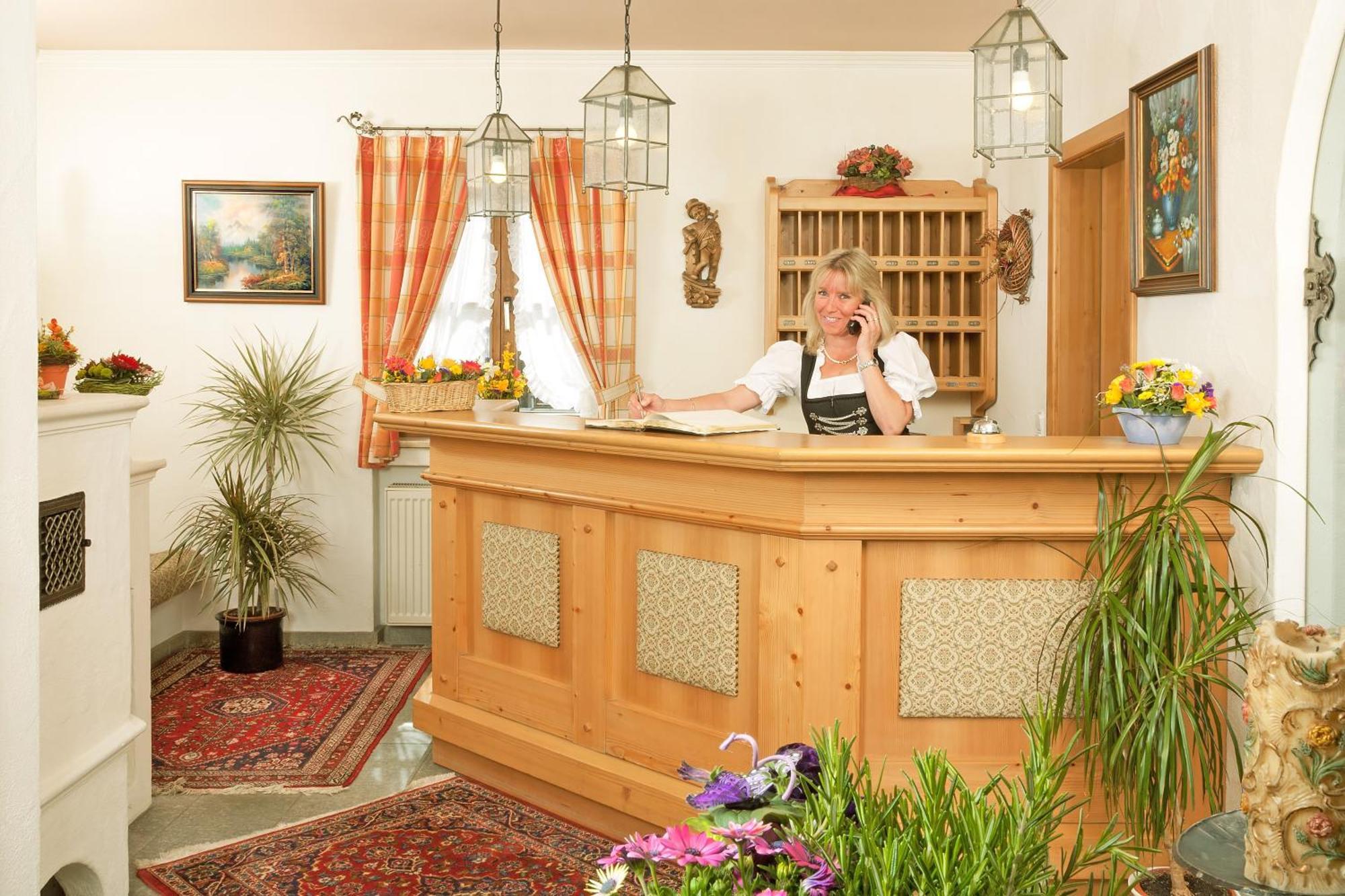 Hotel Landhaus Feldmeier ***S Oberammergau Dış mekan fotoğraf