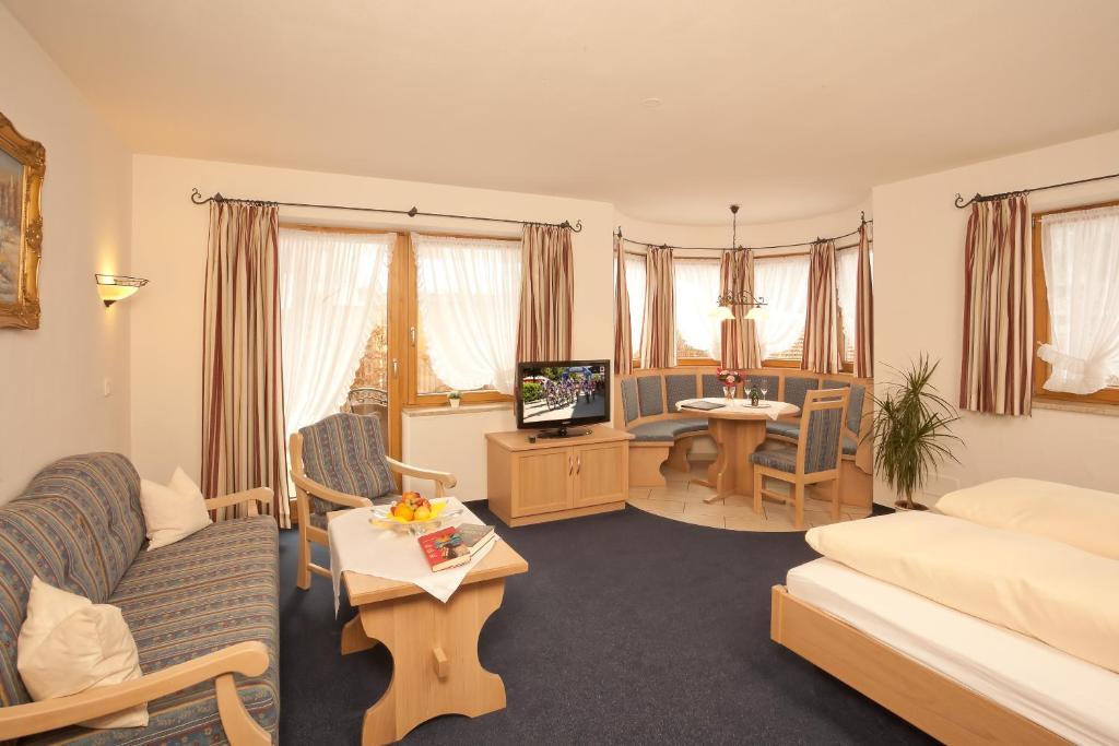 Hotel Landhaus Feldmeier ***S Oberammergau Oda fotoğraf